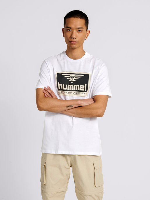 hmlFRESH T-SHIRT, 9001, model