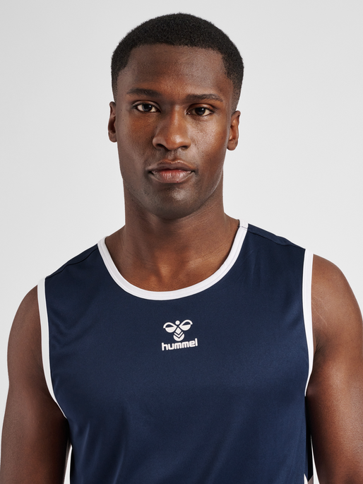 hmlCORE XK BASKET JERSEY, MARINE, model