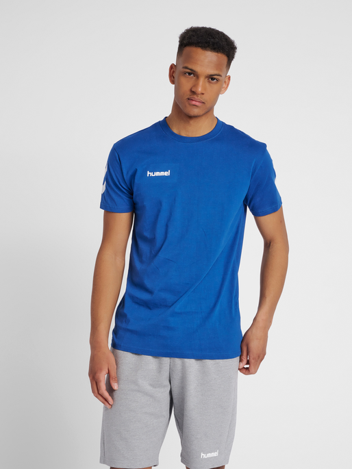 HMLGO COTTON T-SHIRT S/S, TRUE BLUE, model