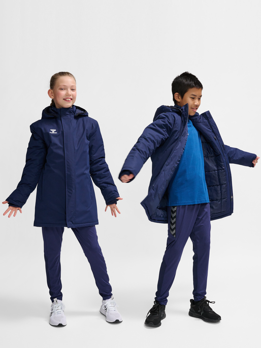 hmlAUTHENTIC BENCH JACKET KIDS, MARINE, model