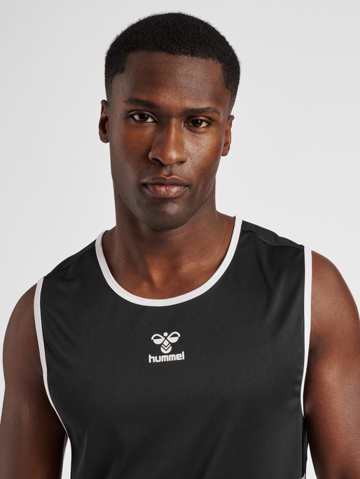 hmlCORE XK BASKET JERSEY, BLACK, model