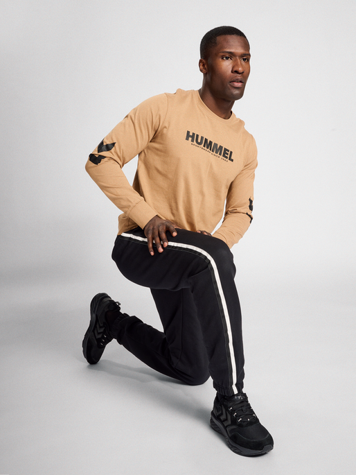 hmlLGC MARK SWEATPANTS, 2001, model