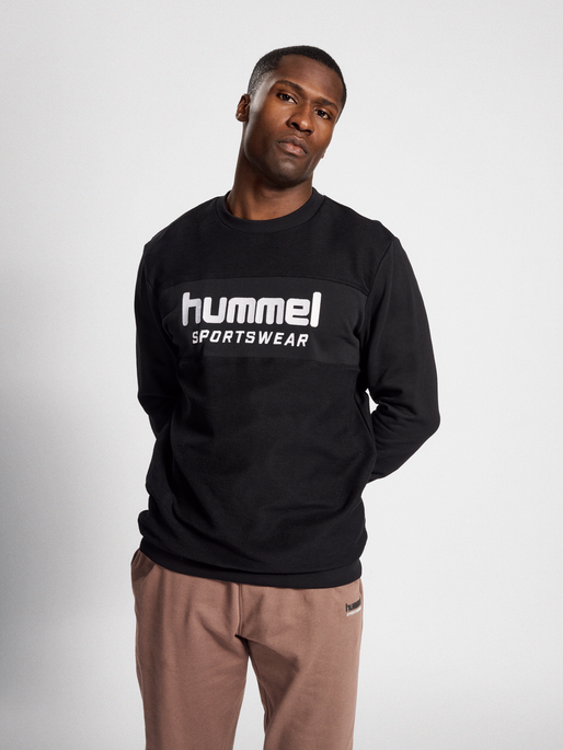 hmlLGC KYLE SWEATSHIRT, 2001, model