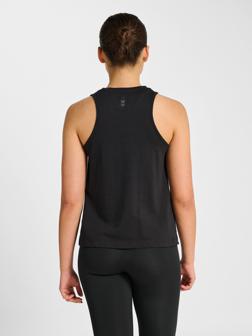 hmlYOGA CANJA LOOSE TOP, BLACK, model