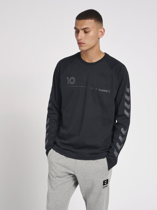 hmlLGC MUSA T-SHIRT L/S, 2001, model