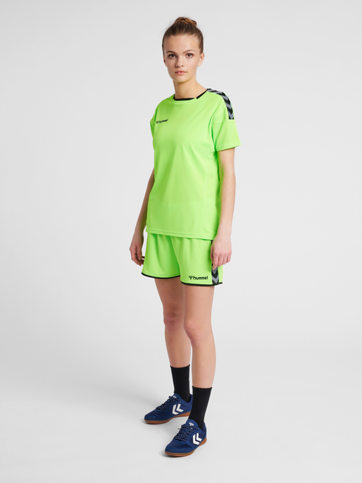 hmlAUTHENTIC POLY JERSEY WOMAN S/S, GREEN GECKO, model