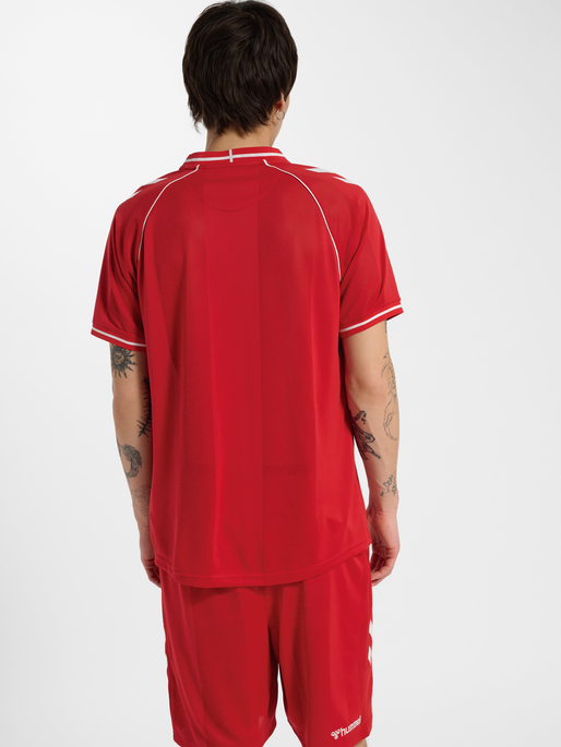 DBU 26 HOME JERSEY S/S, TANGO RED, model