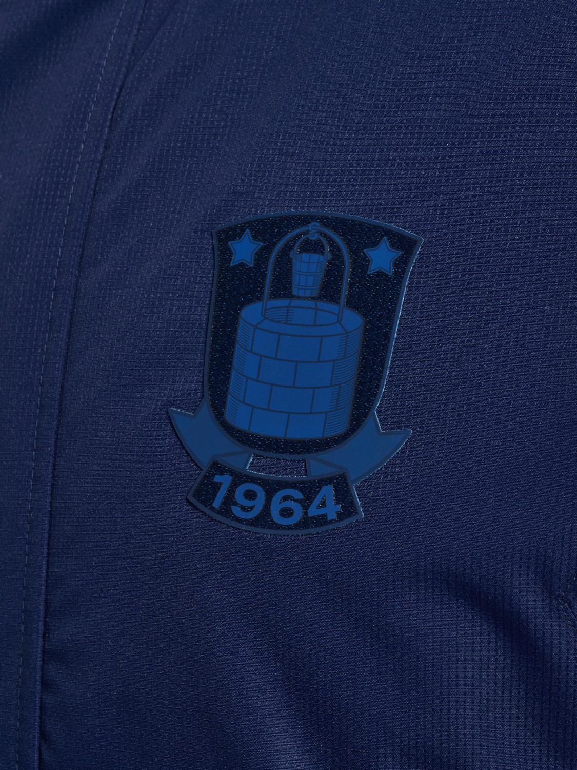 BIF 23/24 AUTH TR BENCH JKT, MARINE, packshot