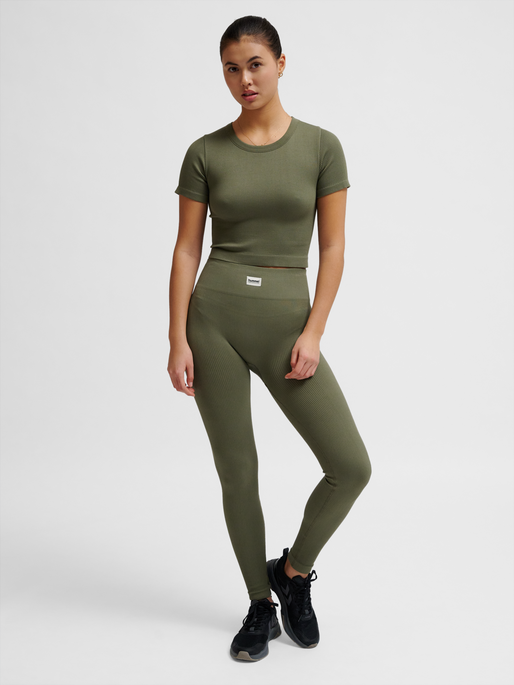 hmlPULSE SEAMLESS RIB MW TIGHTS, DUSTY OLIVE, model