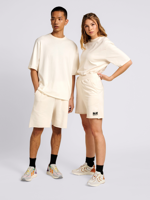 hmlYOUR LOOSE T-SHIRT, 9999, model