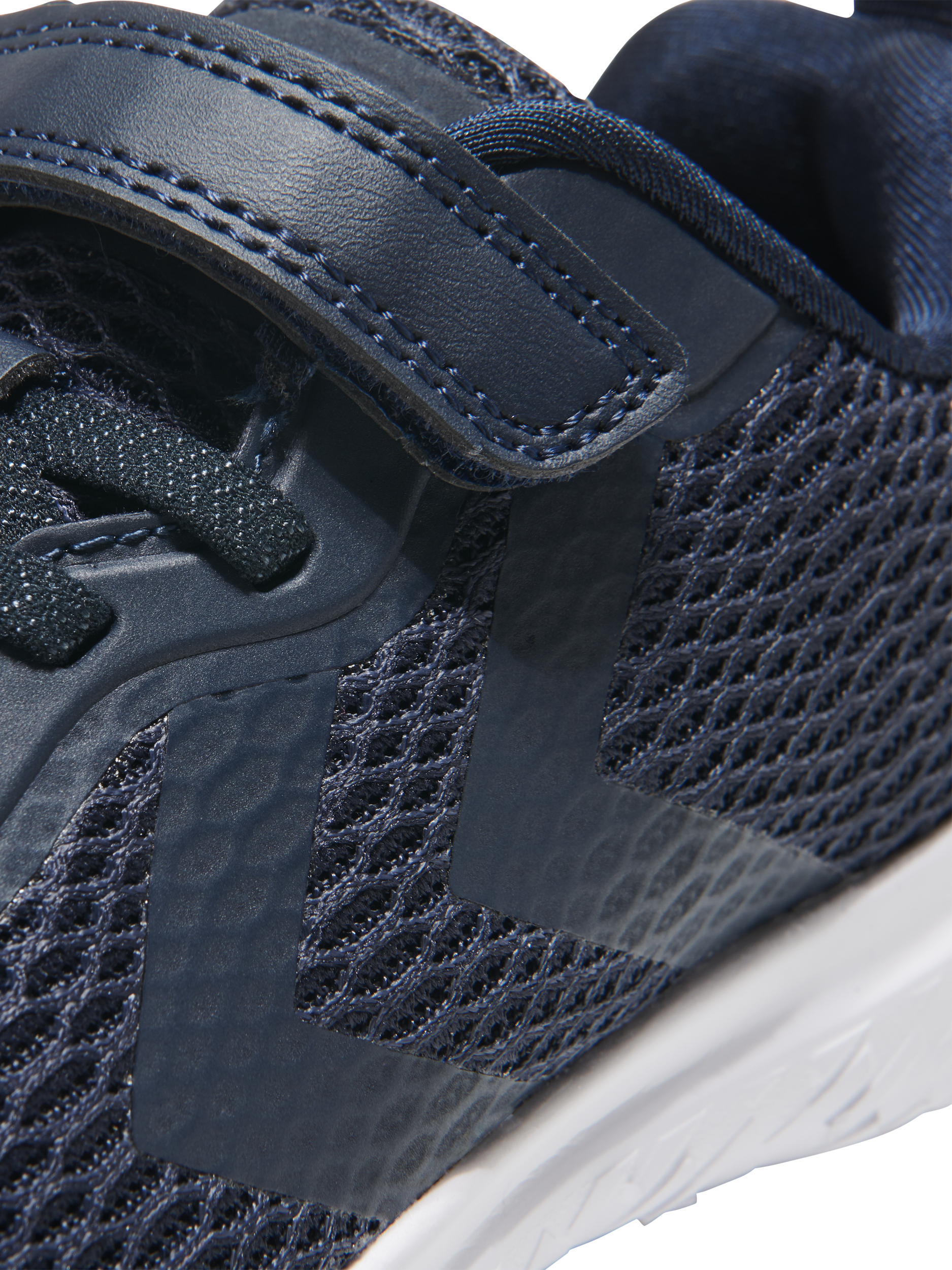 ACTUS ML JR, 1009, packshot