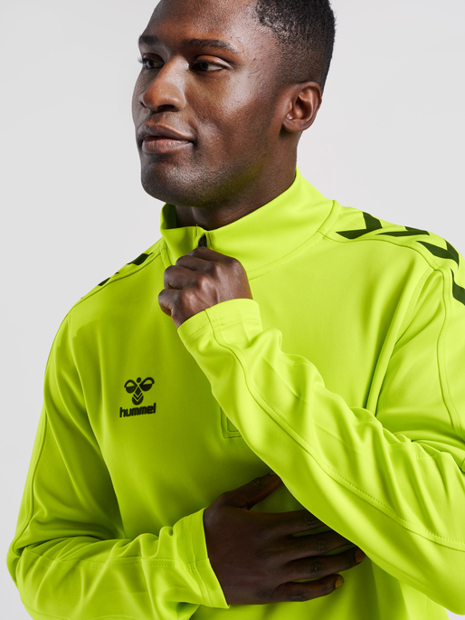 hmlCORE XK HALF ZIP POLY SWEAT, LIME POPSICLE, model