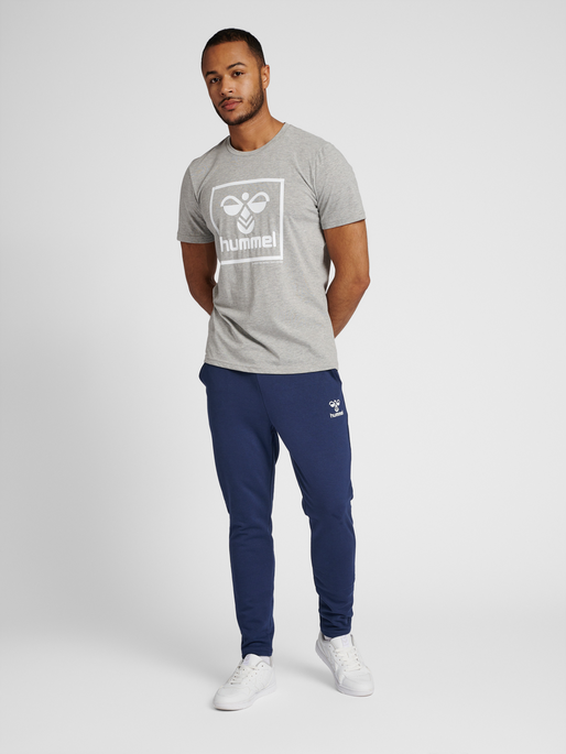 hmlISAM 2.0 TAPERED PANTS, PEACOAT, model