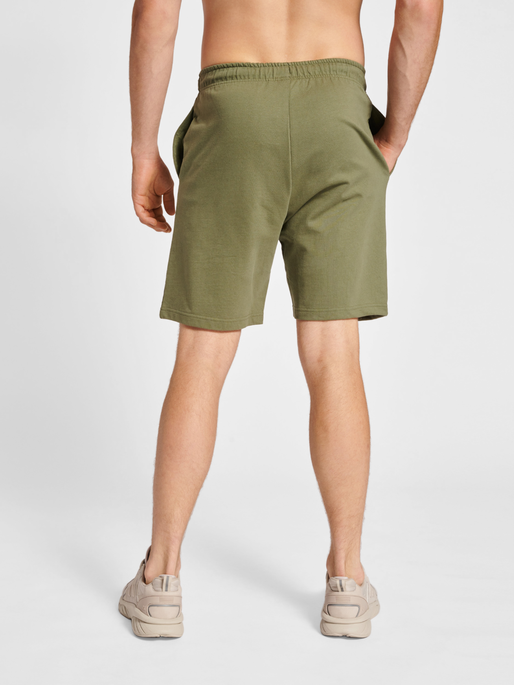 hmlLGC JEREMY SWEAT SHORTS, 6264, model