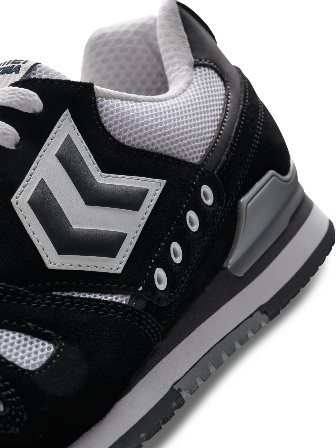 MARATHONA SUEDE, BLACK/WHITE, packshot