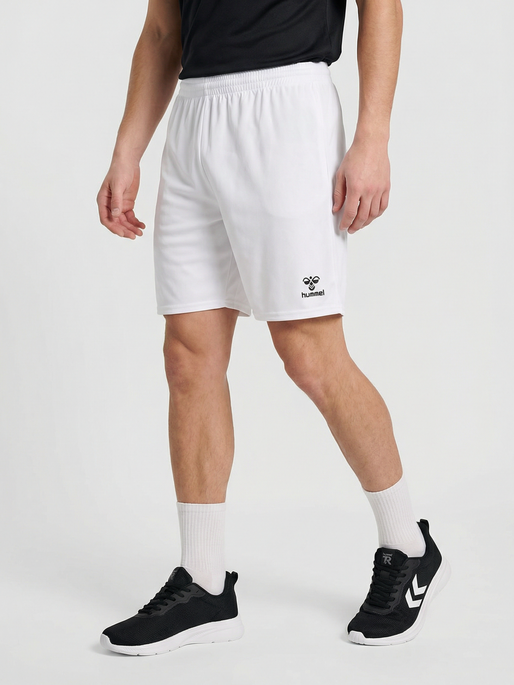 hmlESSENTIAL SHORTS, WHITE, model