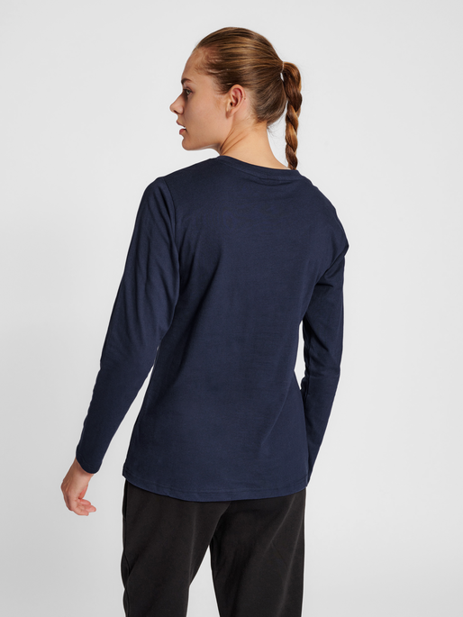 hmlRED BASIC T-SHIRT L/S WOMAN, MARINE, model