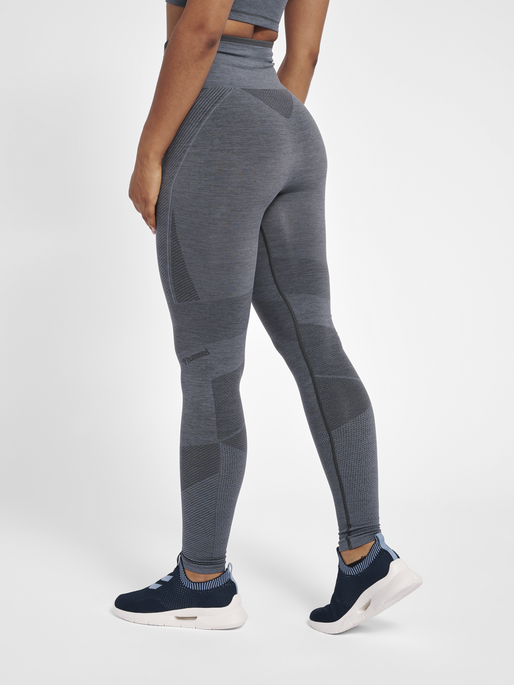 hmlSKY HIGH WAIST SEAMLESS TIGHTS, 1545, model