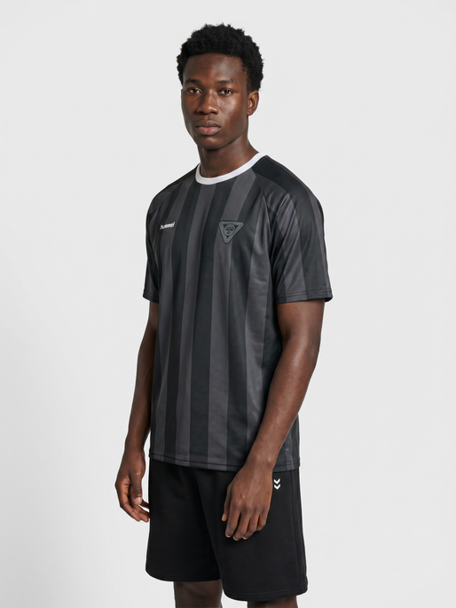 hmlKICK OFF JERSEY S/S, BLACK, model