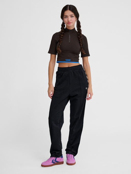 hmlARCHIVE REGULAR POLY PANTS, BLACK, model
