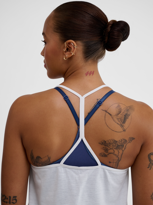 hmlMT VANJA STRAP TANKTOP, WHITE, model