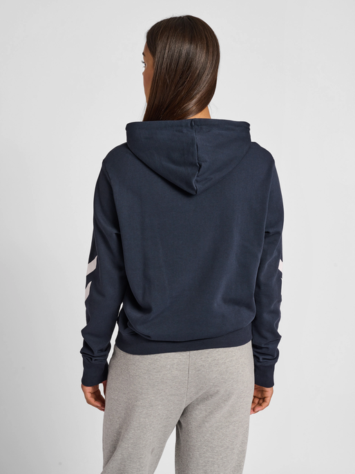 hmlLEGACY LOGO HOODIE, BLUE NIGHTS, model