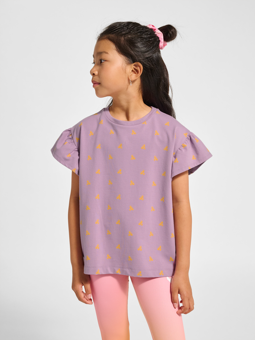 hmlMUSSE T-SHIRT S/S, LAVENDER MIST, model