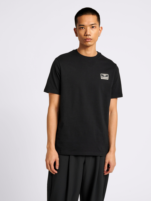 hmlFERIE T-SHIRT, 2001, model