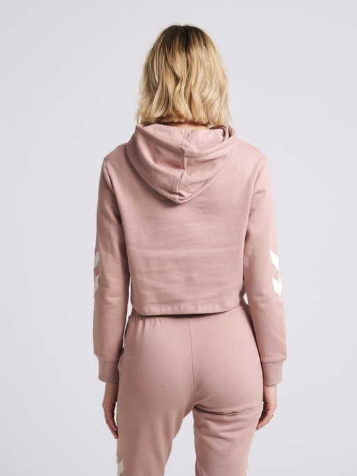 hmlLEGACY WOMAN CROPPED HOODIE, WOODROSE, model