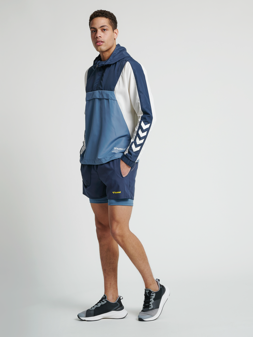 hmlALVIN HALF ZIP JACKET, CHINA BLUE, model