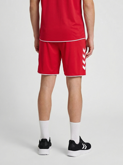 hmlCORE 2.0 SHORTS, TRUE RED/WHITE, model