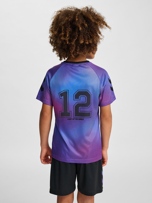 hmlSHIMMER SET, CAYENNE, model