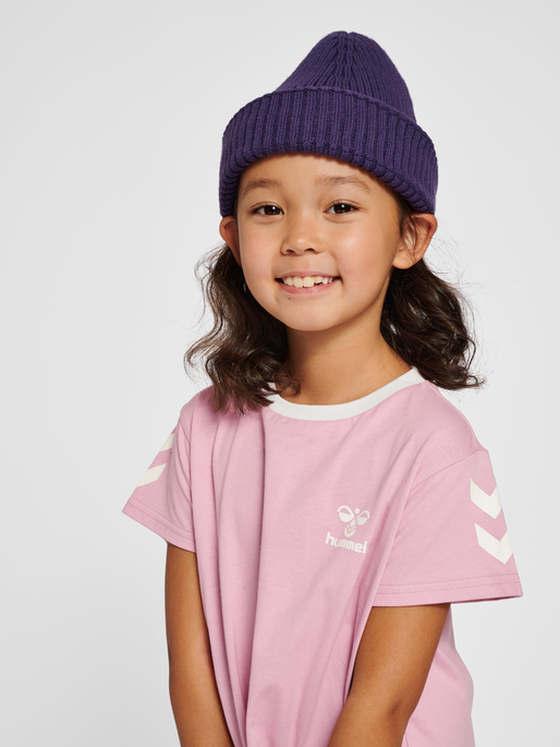 hmlMILLE T-SHIRT DRESS S/S, ZEPHYR, model