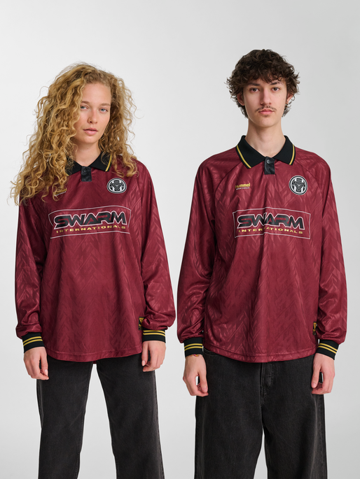 hmlLOOSE BAY SOCCER JERSEY L/S, SYRAH, model