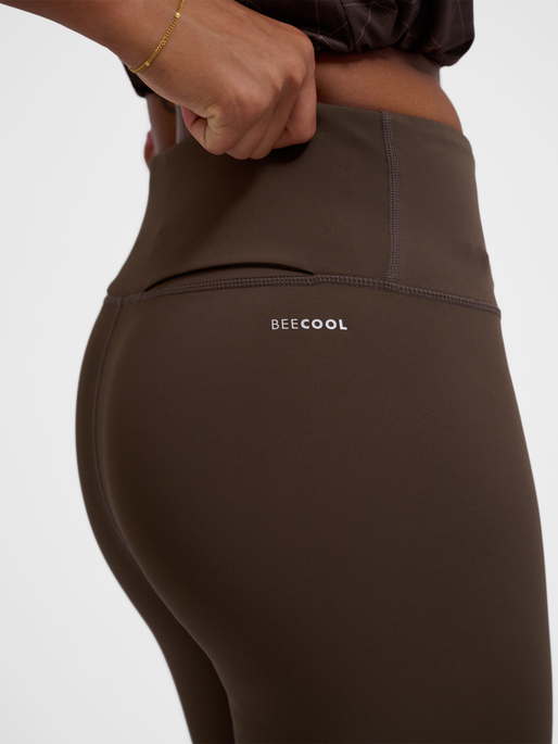 hmlCOURT MID WAIST POCKET TIGHTS W, TURKISH COFFEE, model