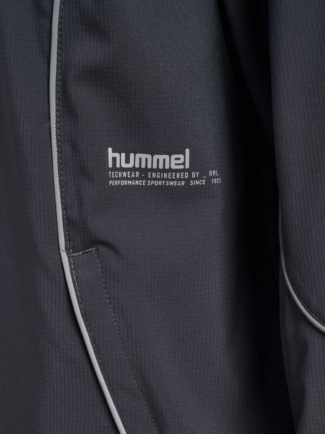 hmlPULSE WOVEN W HALF ZIP, EBONY, packshot