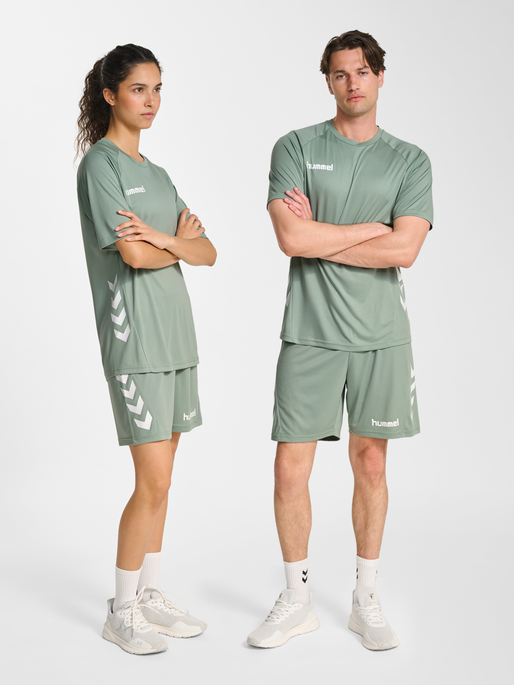 hmlPROMO SET, ICEBERG GREEN, model