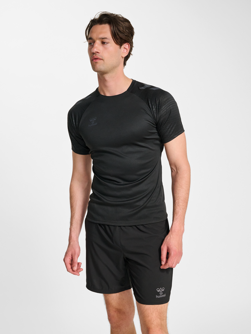 hmlPRO TRAINING JERSEY S/S, BLACK, model