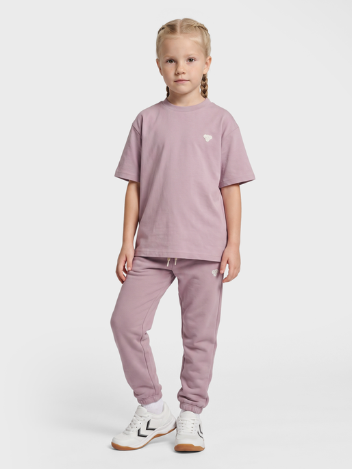 hmlJR LOOSE T-SHIRT S/S BEE, SEA FOG, model