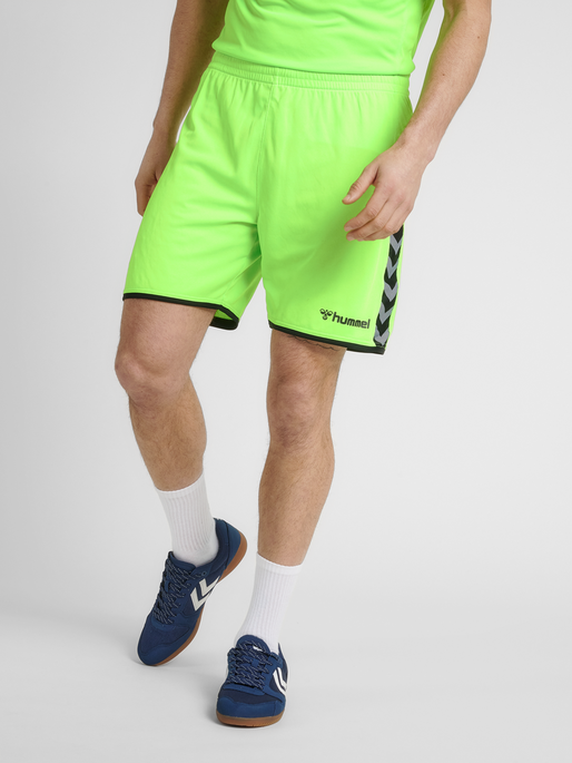 hmlAUTHENTIC POLY SHORTS, GREEN GECKO, model