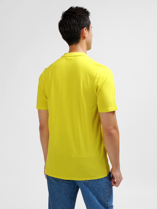 hmlGO 2.0 POLO, BLAZING YELLOW, model