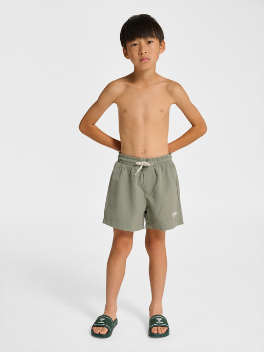 hmlJR REG BOARD SHORTS, SHADOW, model