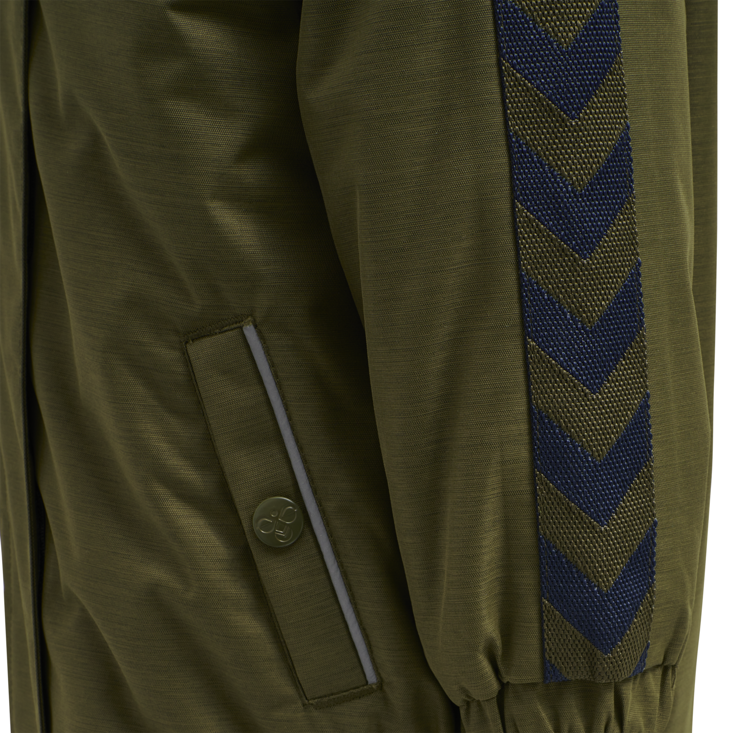 hmlPOLAR JACKET, DARK OLIVE, packshot