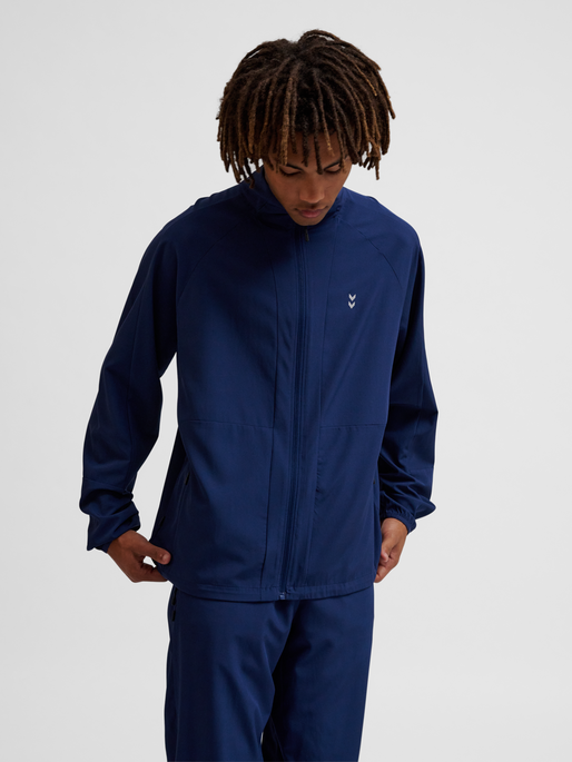 hmlFAST JACKET, DRESS BLUES, model