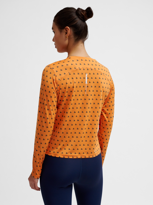 hmlFAST W T-SHIRT L/S, DUSTY ORANGE, model