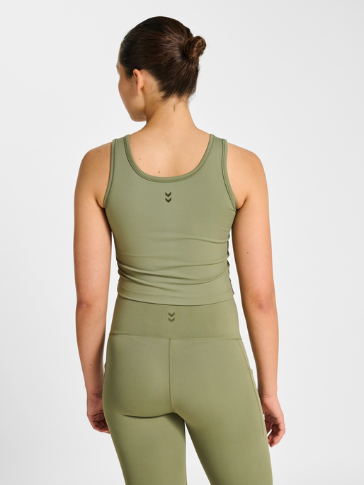 hmlHIIT INTENSITY W TOP, DEEP LICHEN GREEN, model