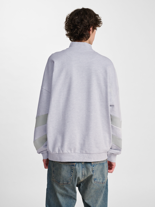 hmlOVERSIZED HALFZIP SW, LIGHT GREY MELANGE, model