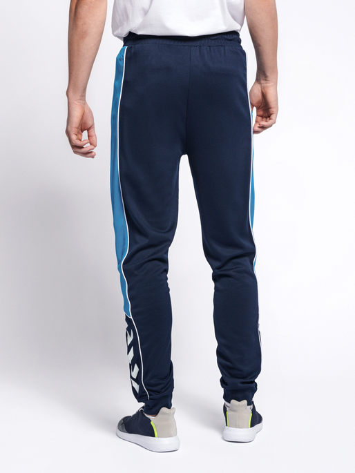 hmlLIAM REGULAR PANTS, 1009, model