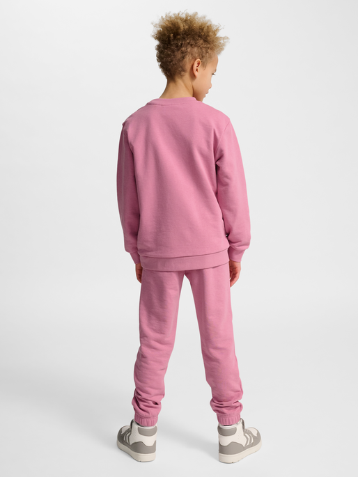 hmlJR BASE SWEAT SET, POLIGNAC, model