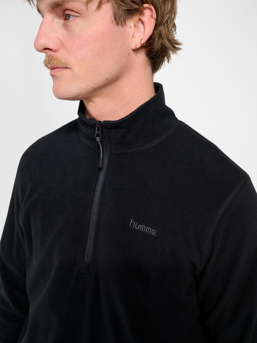 hmlACTIVE HALFZIP FLEECE JACKET, BLACK, model